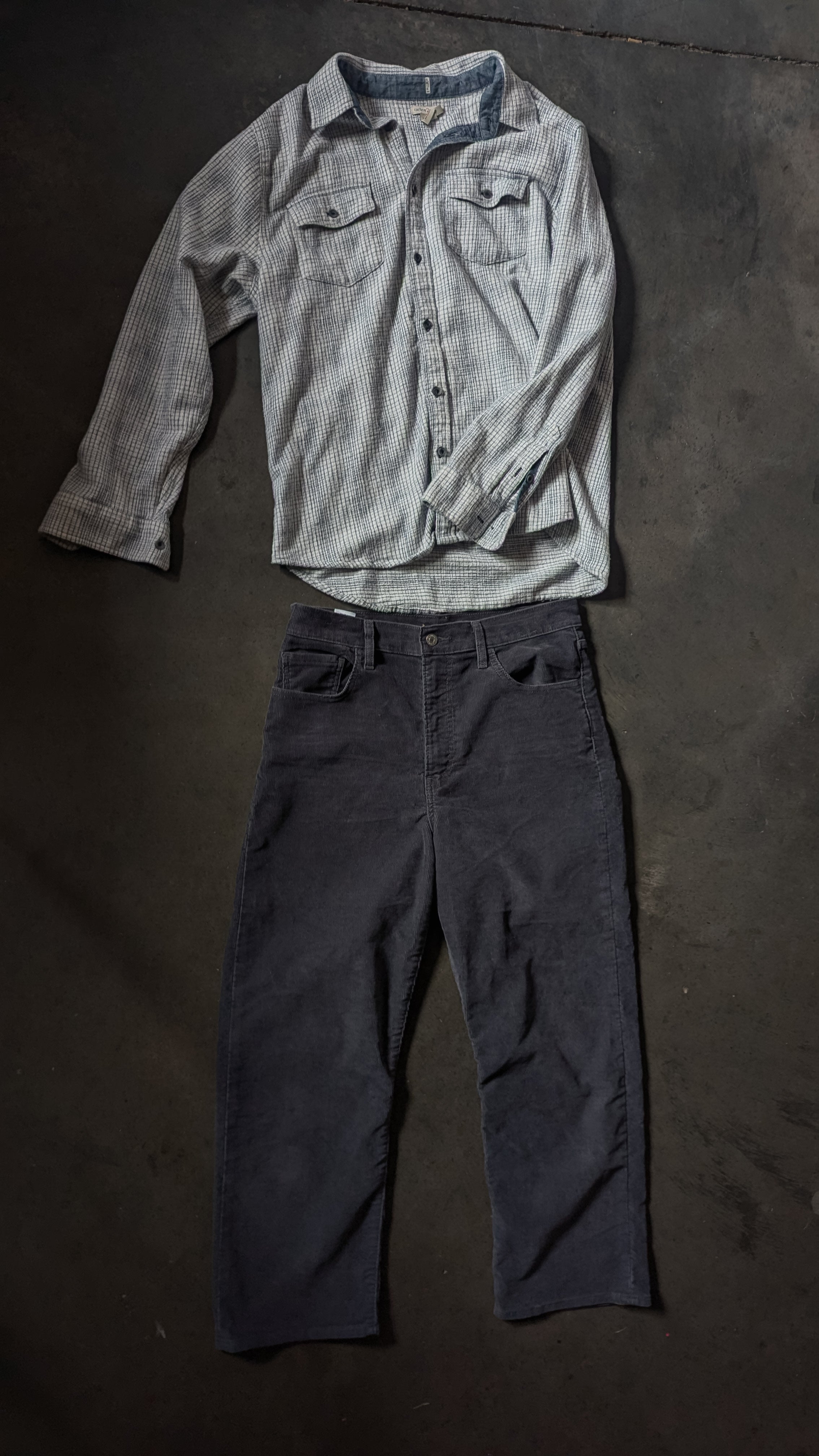 Carbon2Cobalt Oversized Top w/Levis Cords